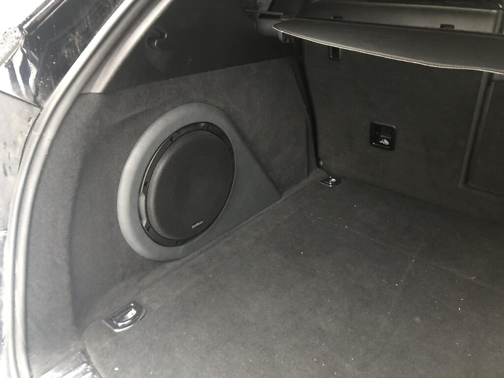 porsche-cayenne-46578499994-o.jpg