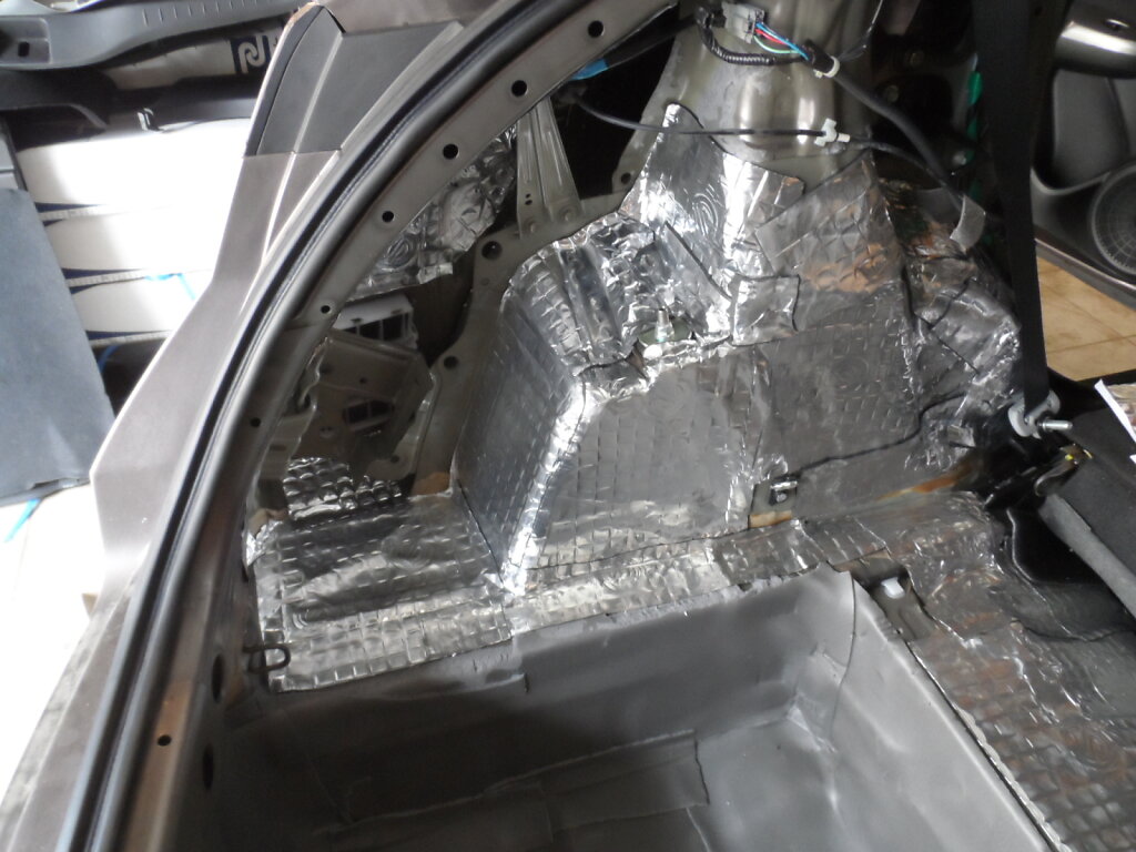 28127112070.jpg